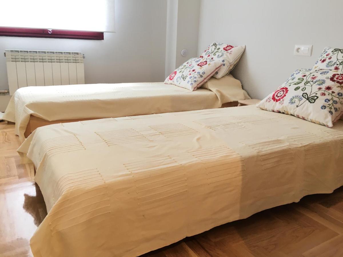 Apartamento Ideal A La Entrada De Salamanca !!! Santa Marta de Tormes Buitenkant foto