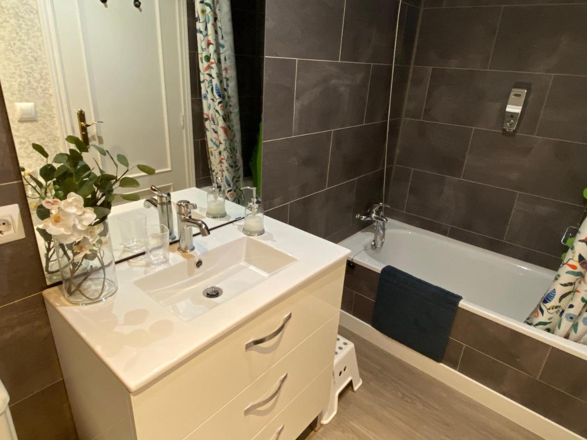 Apartamento Ideal A La Entrada De Salamanca !!! Santa Marta de Tormes Buitenkant foto