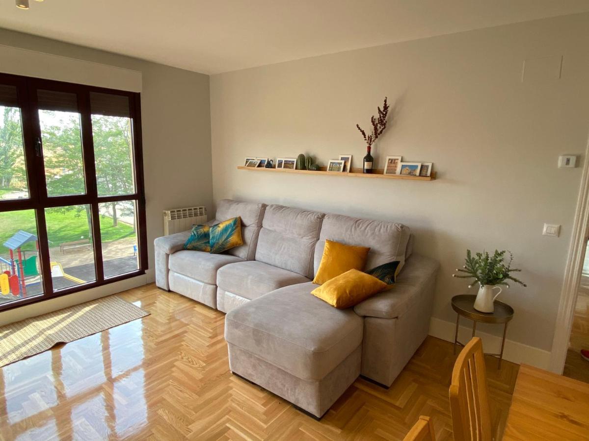 Apartamento Ideal A La Entrada De Salamanca !!! Santa Marta de Tormes Buitenkant foto