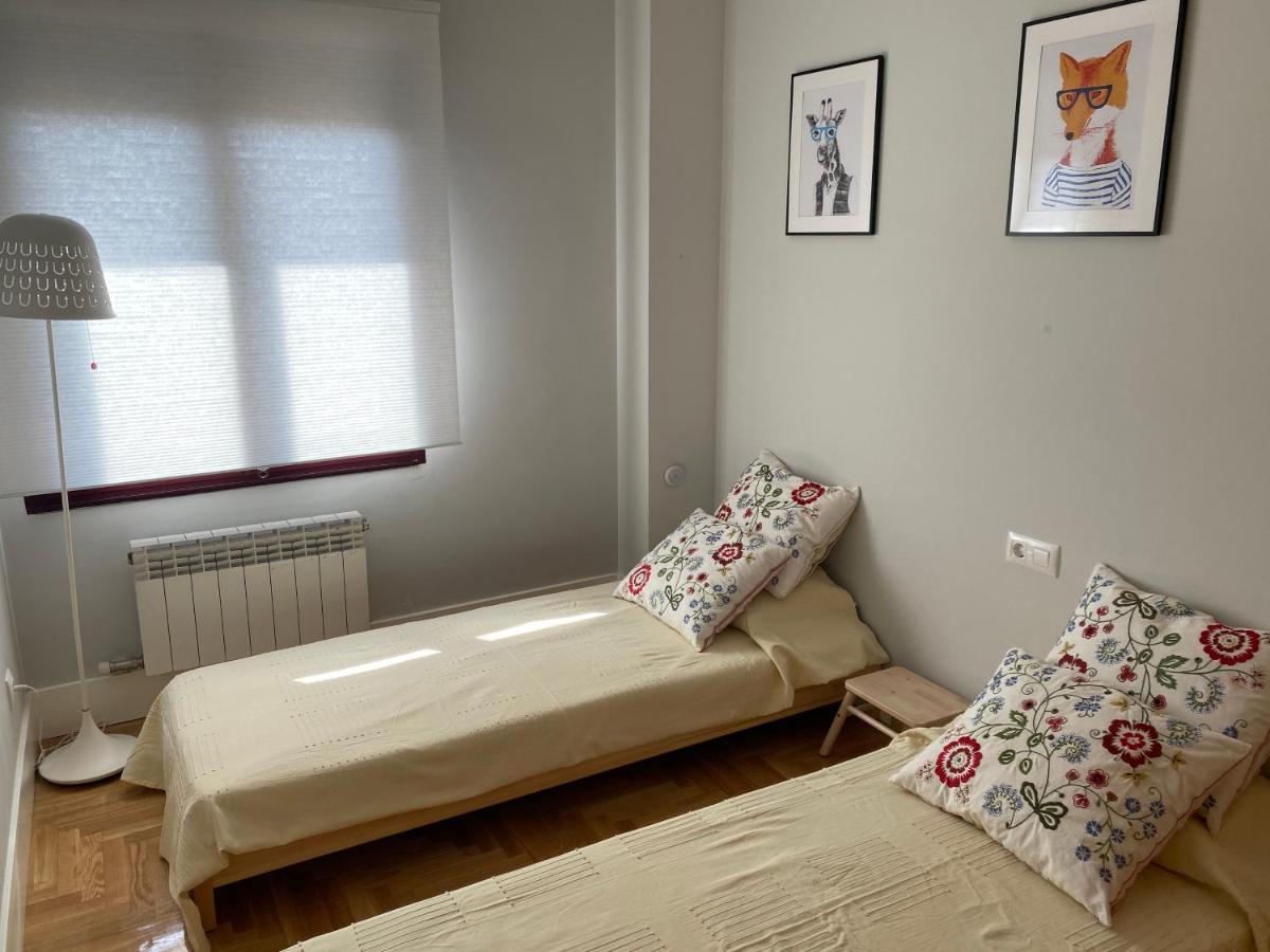 Apartamento Ideal A La Entrada De Salamanca !!! Santa Marta de Tormes Buitenkant foto